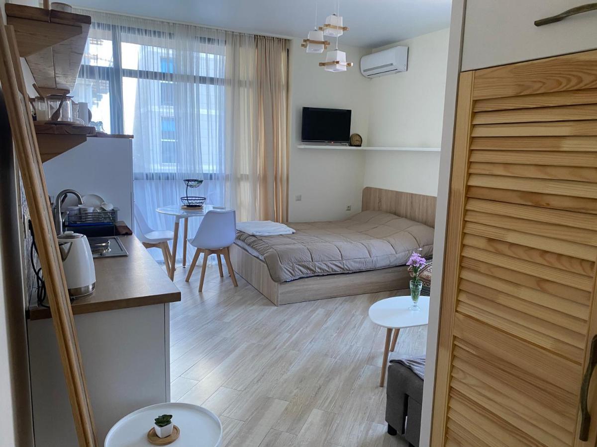 Cozy Studio In Family Inn ゴニオ エクステリア 写真